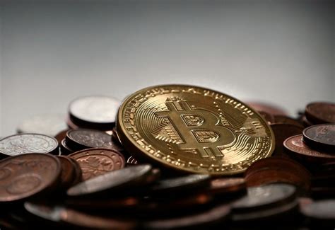 Should i invest now in bitcoin? Is Bitcoin Safe To Invest In? | Robots.net