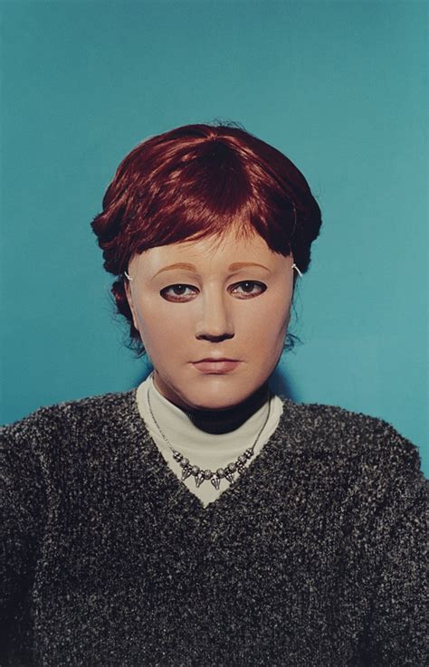 Gillian Wearing B 1963