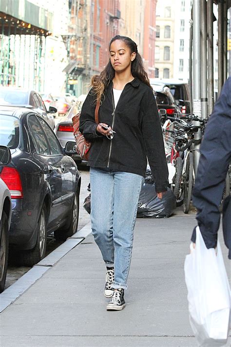 If it is her, it looks like she has great taste in. MALIA OBAMA Out and About in New York 04/10/2017 - HawtCelebs