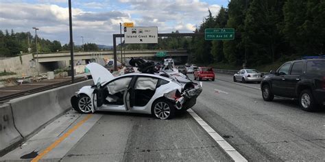 Tesla Crash No One Was Driving The Tesla Involved In A Deadly Crash