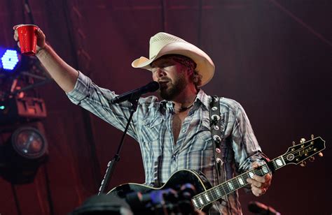 toby keith set to kick off his ‘country comes to town tour