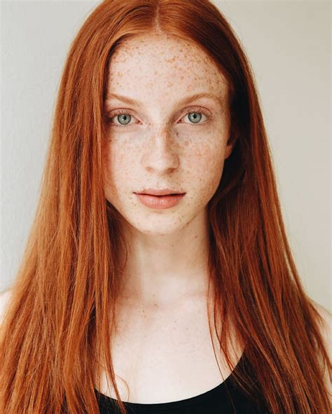 Tolle Sommersprossen Beautiful Red Hair Red Hair Beautiful Freckles