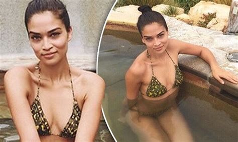 Shanina Shaik Celebrates Turning 24 With Relaxing Spa Day Daily Mail