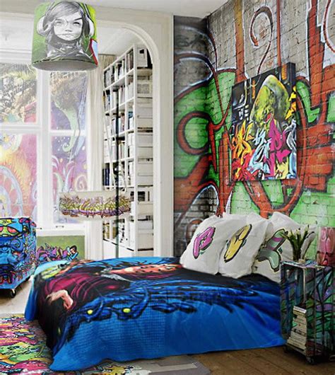 Browse millions of popular graffiti wallpapers and ringtones on zedge and personalize your phone to suit you. Graffiti Bedroom Decoration On The Wall