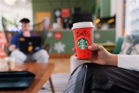 เปิดตัว We Proudly Serve Starbucks® ให้คุณเสิร์ฟกาแฟสตาร์บัคส์ที่องค์กร