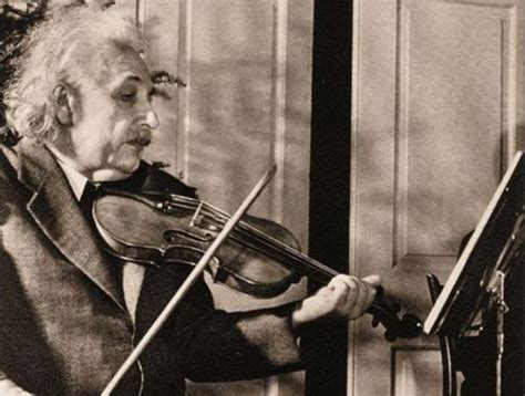 Albert Einsteins Violin Sold For 516500 At New York Auction