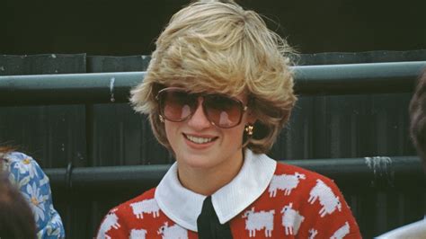 Lady Diana No One Wore Sunglasses Better Than Her Vogue France