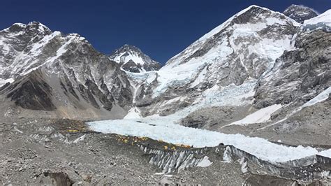 Khumbu Glacier In Nepal Offers Clues To Rapid Retreat Of Ice Medill