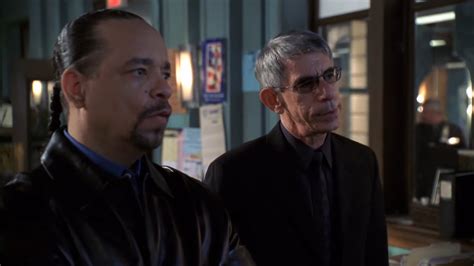 The Best Detective John Munch Quotes From Law Order SVU Homicide Life On The Street
