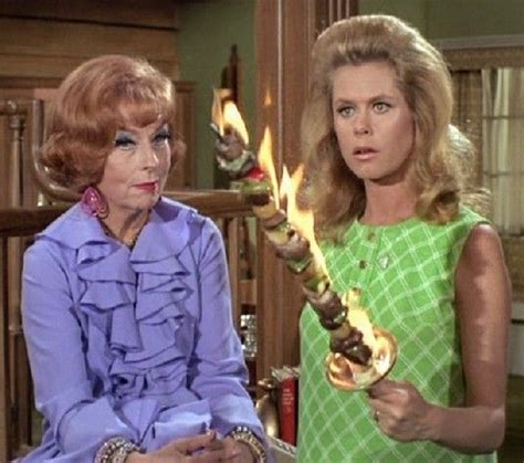 Bewitched Elizabeth Montgomery Agnes Moorehead Bewitched Tv Show