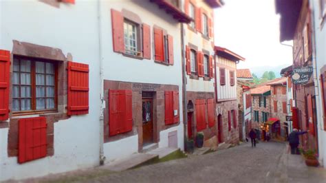 saint jean pied de port l un des plus beaux villages de france en pyrénées basques