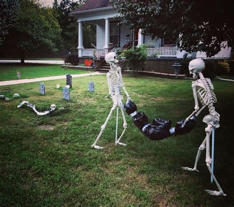 50 Skeleton Halloween Decoration Ideas For Outdoors Scary Halloween