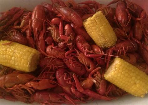 How To Make Delicious Easy Spicy Crawfish Boil Getty Recipes