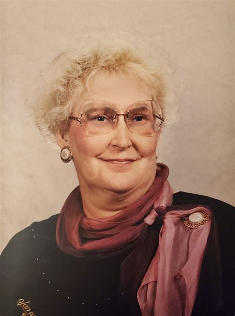 Obituary Of Carolyn Sue Arnold Welcome To Green Hill Funeral Home