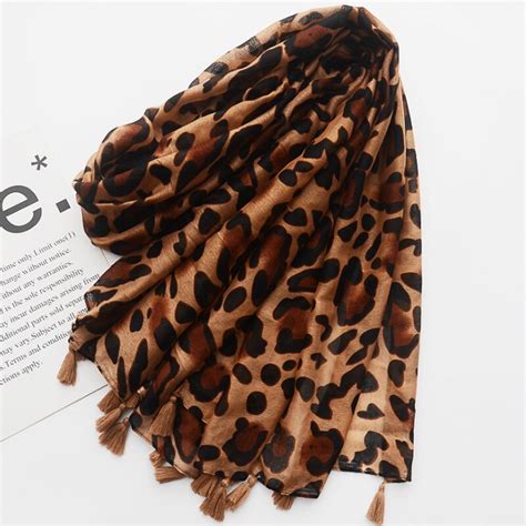 Sex Warm Tassel Hijab Scarf Lady Soft Scarves Leopard Print Shawl Female Designer Beach Stole