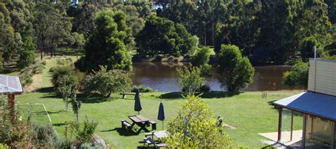 On this youtube channel, i document yoga, meditation, personal evolution, travelling, and c… Rocklyn Ashram | Yoga Association of Victoria