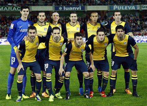 56' goal kick for atletico. 11. Spieltag, Spielbericht: FC Granada - Atlético Madrid ...