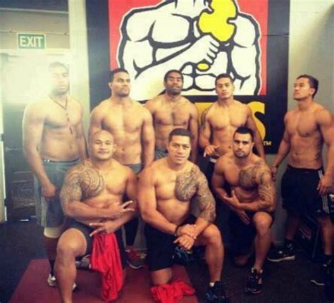 Pin By Eroticature On Polynesian Men Polynesian Men Guys Photo