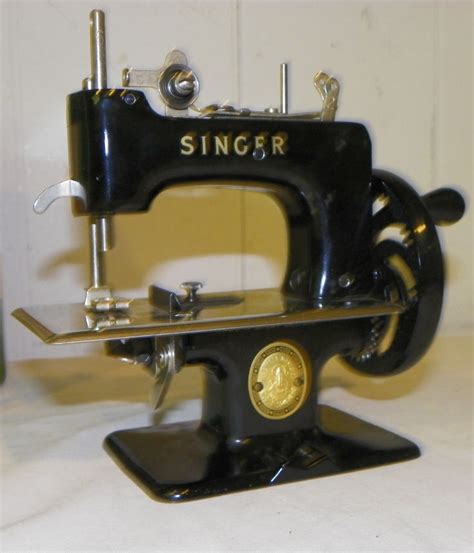 bargain john s antiques antique singer sew handy model no 20 toy sewing machine bargain john
