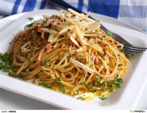 Ostrość warzywa określa się za pomocą skali scoville'a. Spaghetti aglio olio e peperoncino recept - TopRecepty.cz