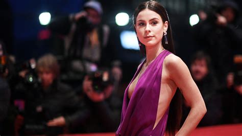 Lena Meyer Landrut Mit Mega Ausschnitt Auf Der Berlinale Leute Bildde