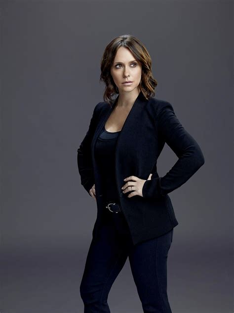 The party of five and ghost whisperer star joined the cbs series at the start of season 10 hewitt has been mum on twitter save for retweeting the above criminal minds tweet. Pin en Criminal Minds