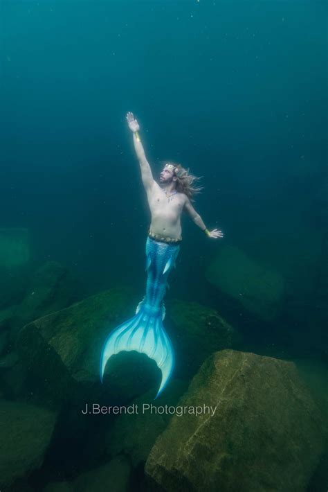 Meet Americas First Professional Male Mermaid Business Insider