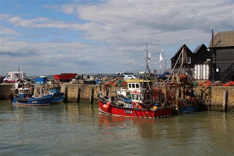 Fishing Boats Whitstable Harbour Whitstable Beautiful England Photos