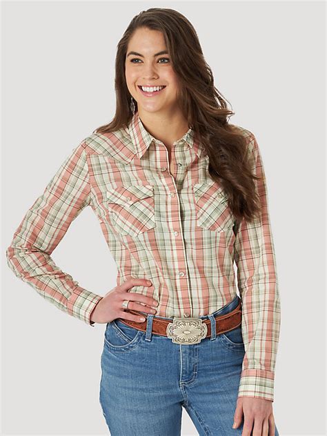 Womens Western Shirts Snaps And More Wrangler®