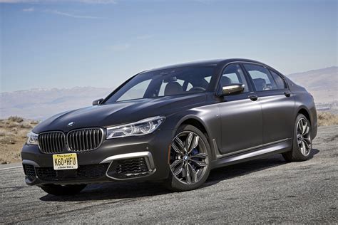 Caraganza Review 2017 Bmw 760i Xdrive Not Just Another Brick In The