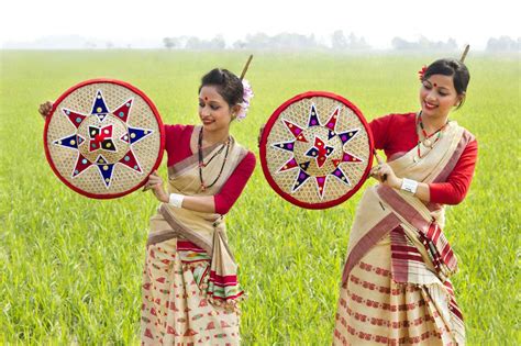 13 Popular North East India Festivals