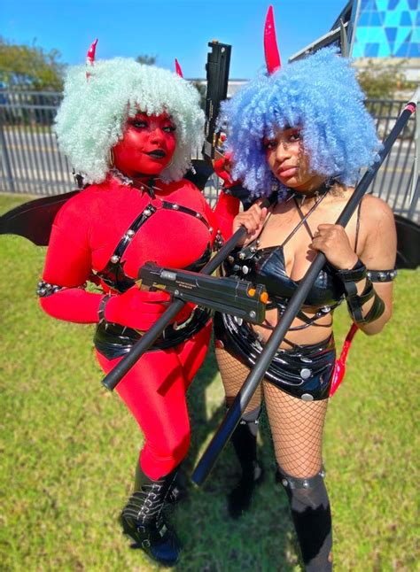scanty and kneesocks ♥️💦 r pantyandstocking