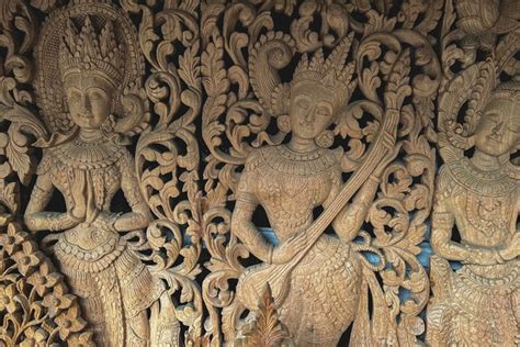 Myanmar Wood Carvers Continue Centuries Old Tradition — Radio Free Asia