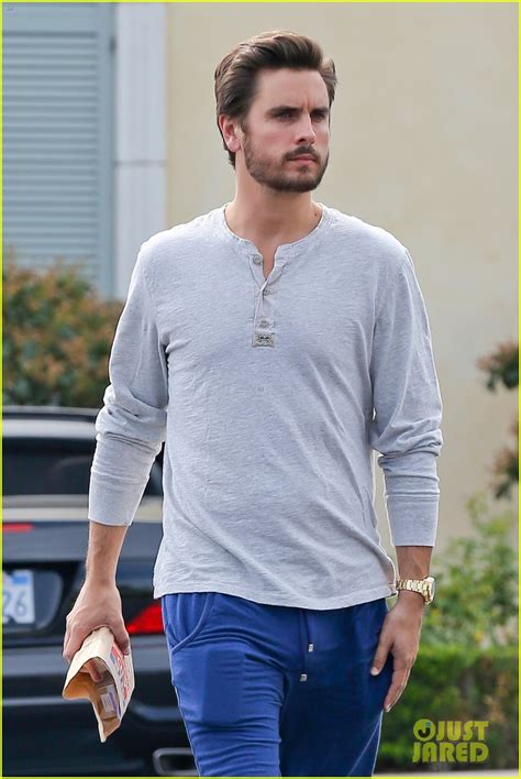 scott disick leaves little to the imagination in his pajama pants photo 3077272 kourtney