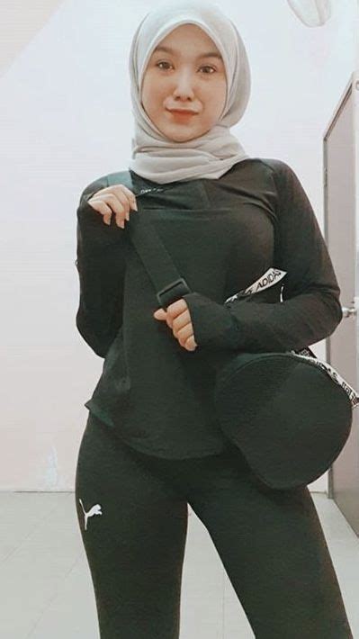 Pin By Nurul Syafika On Perempuan In 2020 Muslim Girls Beautiful