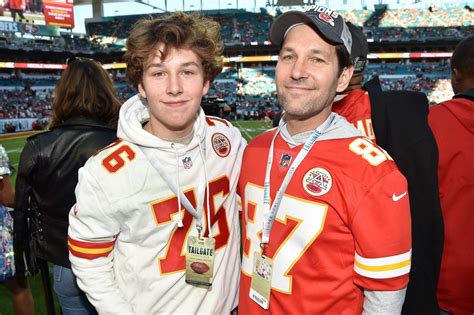 Chiefs Fans Paul Rudd Celebrates Super Bowl 2020 Win With Patrick