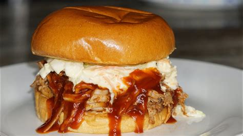 The Best Pulled Pork Sandwich How To Make Pulled Pork Slow Cooker