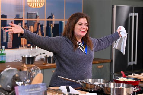 Who Is Alex Guarnaschelli Everything To Know About This Talented Chef