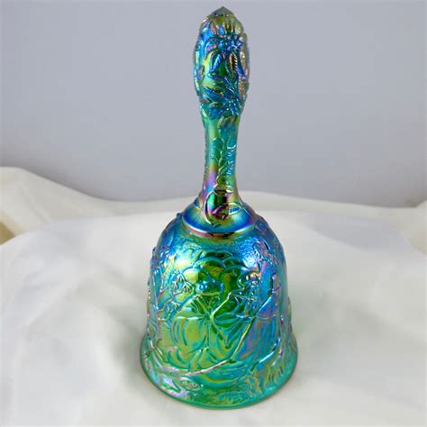 Fenton Emerald Green Nativity Carnival Glass Bell Carnival Glass