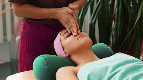 Aromatherapy Massage Benefits And Oils