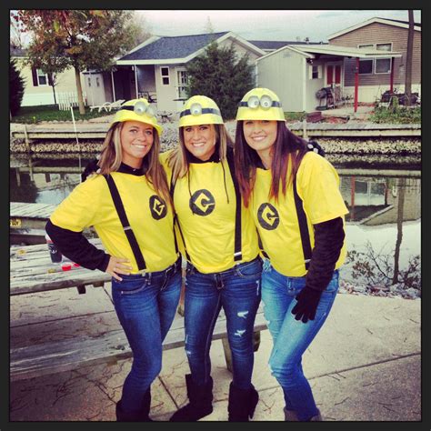 Minion Costumes This Is What Im Doing Minus The Jeans For Jean Shorts