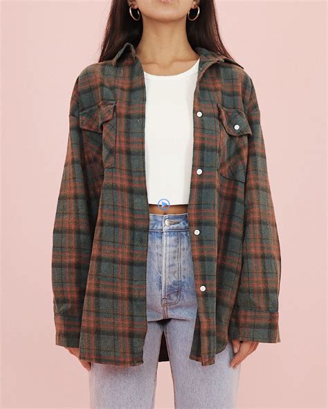 Https://tommynaija.com/outfit/womens 90s Flannel Outfit