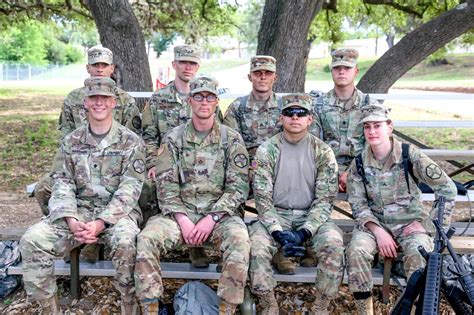 Imcom Names 2018 Best Warrior Nco Soldier Of The Year To Advance In