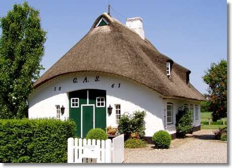4 häuser zum kauf in dillingen. Sieseby - Reetdachhaus von 1861 | Reetdachhaus, Haus ...