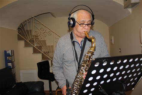 Simple Science: How to Make a Volcano with Kids