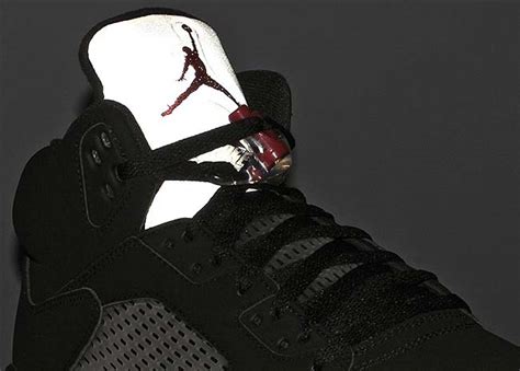 物欲スニーカー Nike Air Jordan 5 Retro Og Metallic Pack Black Fire Red