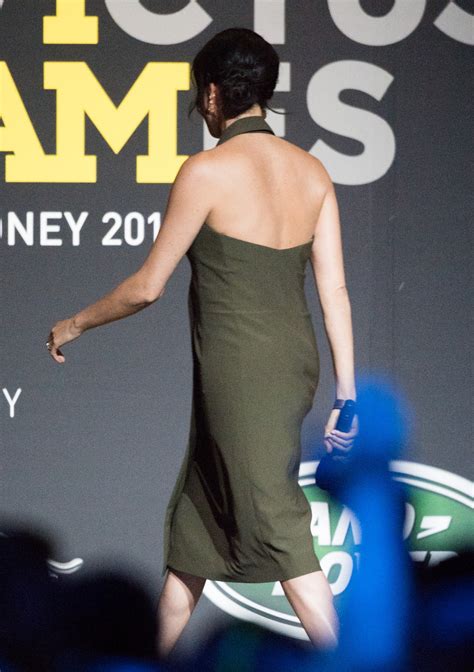 Meghan Markle Closed Out The Invictus Games In A Gorgeous Antonio Berardi Tuxedo Dress Glamour