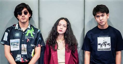 Setelah semakin dewasa, iqbaal ramadhan, salah satu pentolan grup coboy junior yang kemudian berganti nama menjadi cjr semakin menarik perhatian publik. Pacar Iqbaal Ramadhan Sekarang 2019