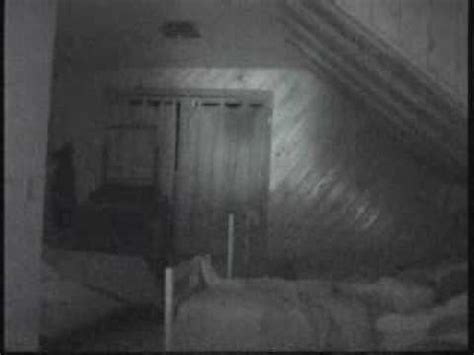 Love me look at me / 亡霊に囚われ送る日々 / touch me please hurt me / 嘘に夢まで憑つかれた / drive me play with me / 外につながる機械の窓. Ghost in the Kids Bedroom - YouTube