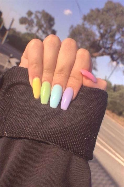 28 Casual Acrylic Nail Art Designs Ideas To Fascinate Your Admirers